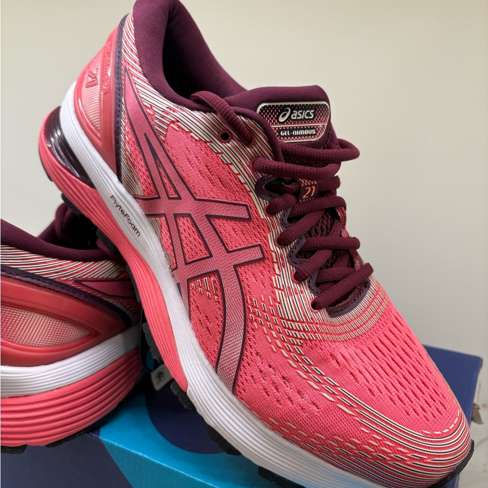 ASICS Gel-Nimbus 21 Women’s Running Shoes